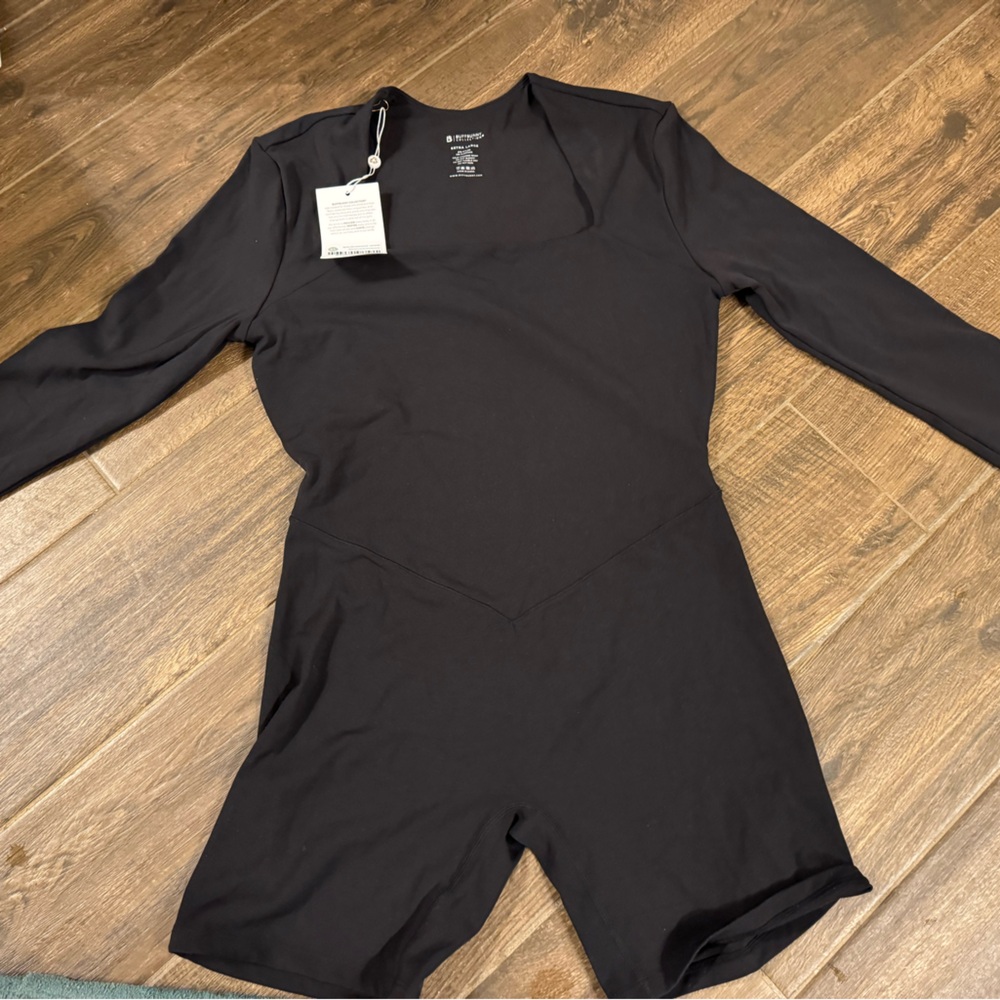 NWT Buffbunny butter bodysuit in XL in onyx black